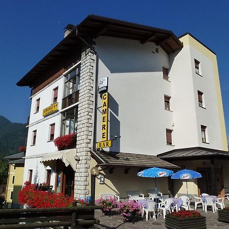 Albergo Bar Meuble Al Gallo Auronzo di Cadore Eksteriør billede